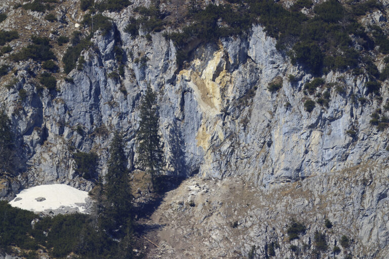 wieder Felssturz am Hochstaufen!